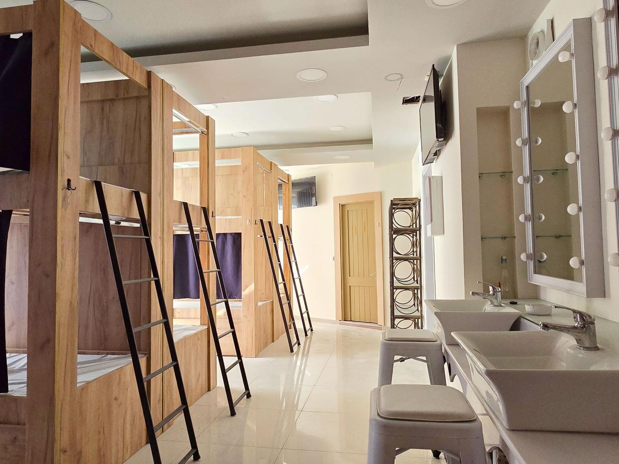Hostel Parea Hersonissos 외부 사진